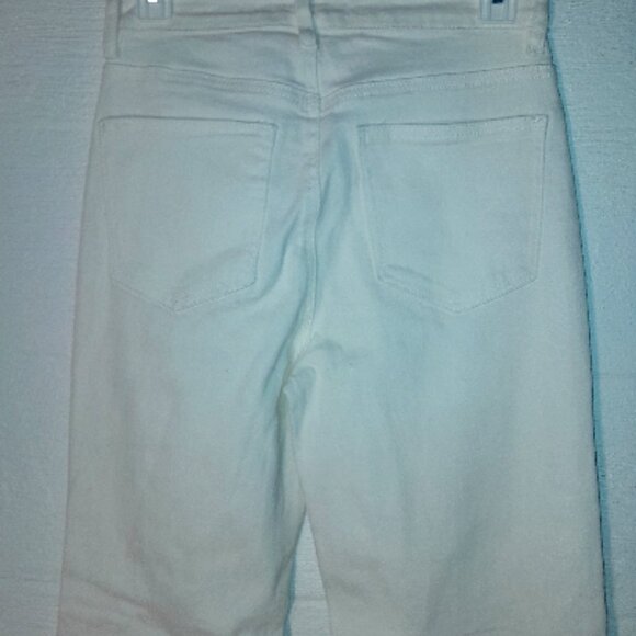 Almost Famous Women's Size 0 High Waisted Ripped Denim Jeans Off White Like New - Picture 6 of 9